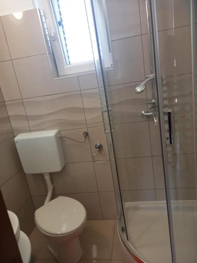 Apartman Rebeka イェゼラ エクステリア 写真
